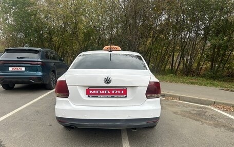Volkswagen Polo VI (EU Market), 2018 год, 405 000 рублей, 3 фотография