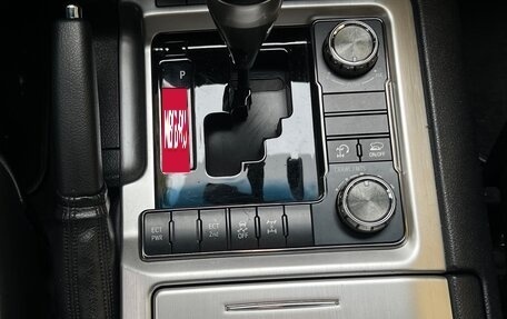 Toyota Land Cruiser 200, 2019 год, 5 500 000 рублей, 7 фотография