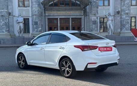 Hyundai Solaris II рестайлинг, 2017 год, 1 250 000 рублей, 3 фотография