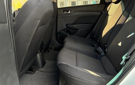 Hyundai Solaris II рестайлинг, 2017 год, 1 250 000 рублей, 18 фотография