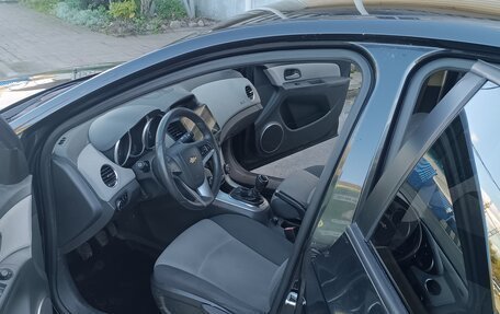 Chevrolet Cruze II, 2010 год, 420 000 рублей, 10 фотография