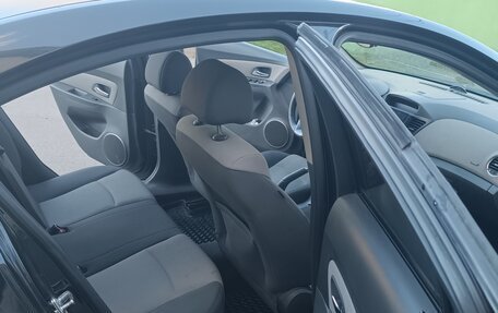 Chevrolet Cruze II, 2010 год, 420 000 рублей, 8 фотография
