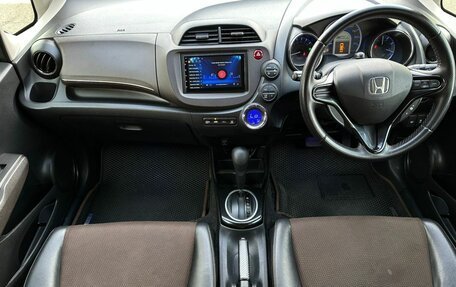 Honda Fit Shuttle I рестайлинг, 2012 год, 1 000 000 рублей, 15 фотография