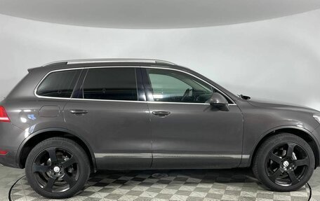 Volkswagen Touareg III, 2012 год, 1 890 000 рублей, 4 фотография