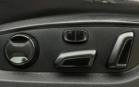 Volkswagen Touareg III, 2012 год, 1 890 000 рублей, 21 фотография