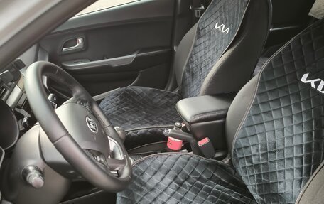 KIA Rio III рестайлинг, 2013 год, 910 000 рублей, 5 фотография