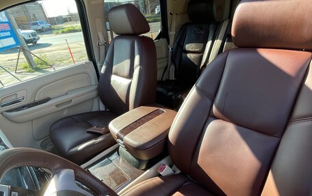 Cadillac Escalade III, 2008 год, 1 444 000 рублей, 7 фотография
