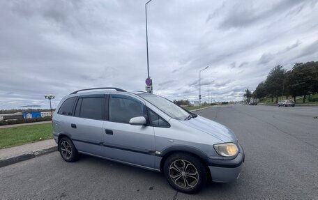 Opel Zafira A рестайлинг, 2002 год, 350 000 рублей, 2 фотография