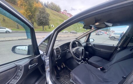 Opel Zafira A рестайлинг, 2002 год, 350 000 рублей, 15 фотография