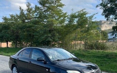 Toyota Avensis III рестайлинг, 2005 год, 550 000 рублей, 1 фотография