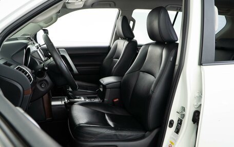 Toyota Land Cruiser Prado 150 рестайлинг 2, 2017 год, 3 749 460 рублей, 10 фотография