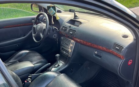 Toyota Avensis III рестайлинг, 2005 год, 550 000 рублей, 7 фотография