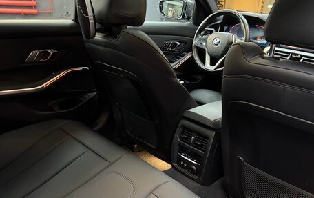 BMW 3 серия, 2019 год, 3 900 000 рублей, 13 фотография