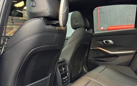 BMW 3 серия, 2019 год, 3 900 000 рублей, 14 фотография