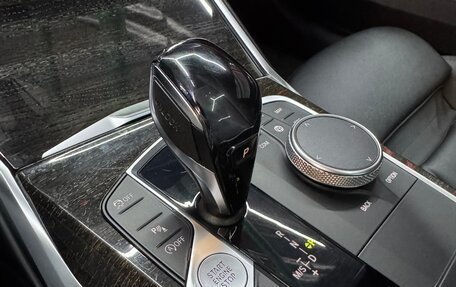 BMW 3 серия, 2019 год, 3 900 000 рублей, 21 фотография