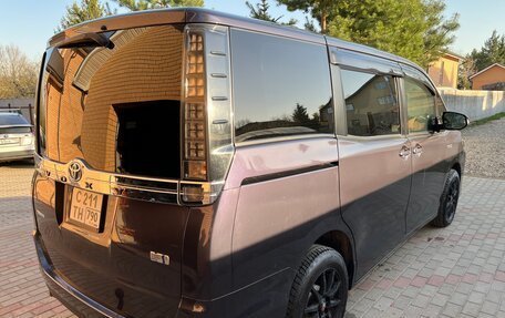 Toyota Voxy III, 2015 год, 1 625 000 рублей, 5 фотография