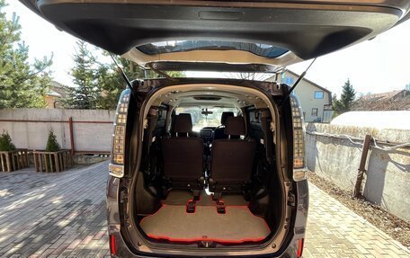 Toyota Voxy III, 2015 год, 1 625 000 рублей, 18 фотография