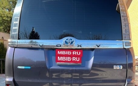 Toyota Voxy III, 2015 год, 1 625 000 рублей, 22 фотография