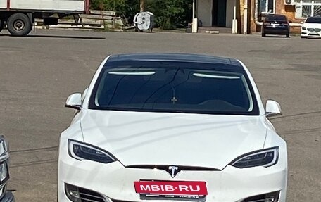 Tesla Model S I, 2016 год, 2 200 000 рублей, 11 фотография