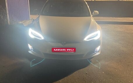 Tesla Model S I, 2016 год, 2 200 000 рублей, 12 фотография