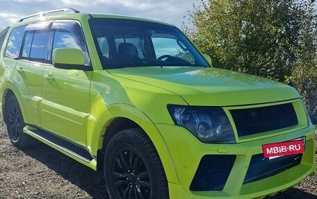 Mitsubishi Pajero IV, 2015 год, 2 800 000 рублей, 4 фотография