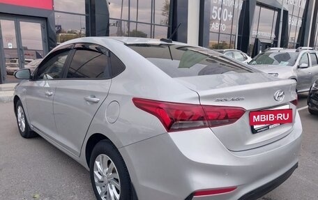 Hyundai Solaris II рестайлинг, 2018 год, 1 100 000 рублей, 4 фотография