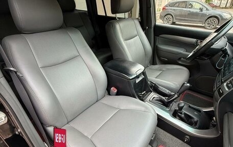 Toyota Land Cruiser Prado 120 рестайлинг, 2006 год, 1 750 000 рублей, 22 фотография