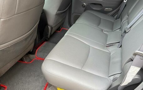Toyota Land Cruiser Prado 120 рестайлинг, 2006 год, 1 750 000 рублей, 35 фотография