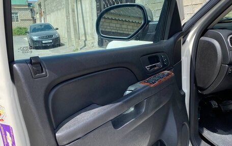 Chevrolet Tahoe III, 2012 год, 1 900 000 рублей, 10 фотография