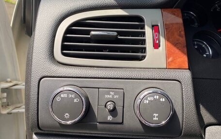 Chevrolet Tahoe III, 2012 год, 1 900 000 рублей, 15 фотография