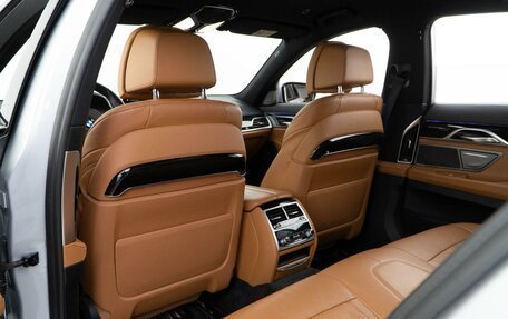 BMW 7 серия, 2018 год, 3 187 077 рублей, 12 фотография