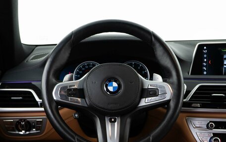 BMW 7 серия, 2018 год, 3 187 077 рублей, 14 фотография
