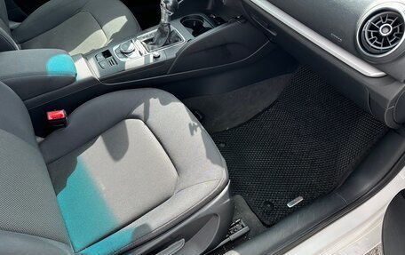 Audi A3, 2018 год, 1 350 000 рублей, 16 фотография