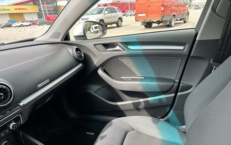 Audi A3, 2018 год, 1 350 000 рублей, 13 фотография
