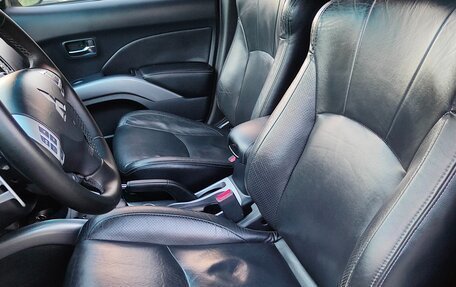 Mitsubishi Outlander III рестайлинг 3, 2007 год, 1 000 000 рублей, 12 фотография