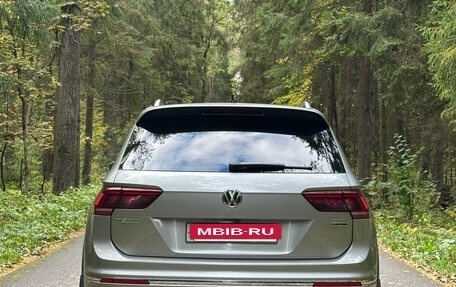 Volkswagen Tiguan II, 2019 год, 2 800 000 рублей, 4 фотография