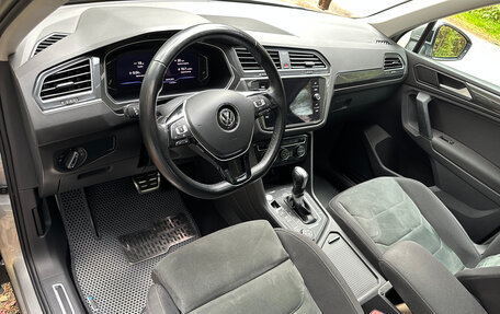 Volkswagen Tiguan II, 2019 год, 2 800 000 рублей, 6 фотография