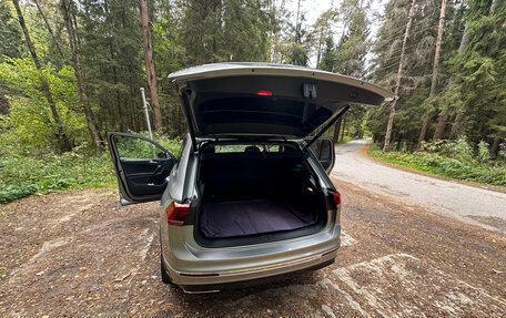 Volkswagen Tiguan II, 2019 год, 2 800 000 рублей, 9 фотография