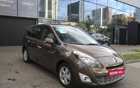 Renault Scenic III, 2011 год, 688 000 рублей, 2 фотография