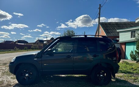 Chevrolet Niva I рестайлинг, 2016 год, 750 000 рублей, 5 фотография