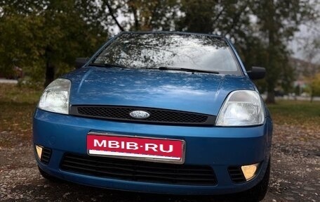 Ford Fiesta, 2005 год, 300 000 рублей, 2 фотография