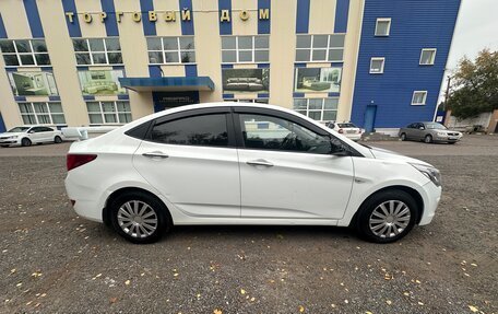 Hyundai Solaris II рестайлинг, 2015 год, 550 000 рублей, 8 фотография