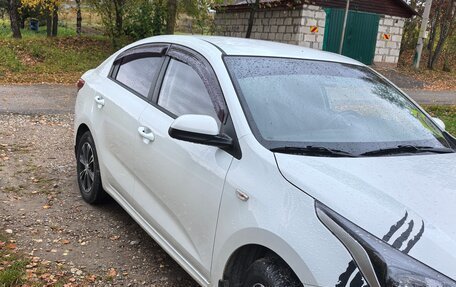 KIA Rio IV, 2018 год, 1 200 000 рублей, 6 фотография