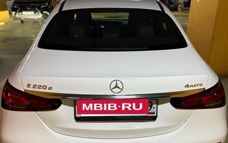 Mercedes-Benz E-Класс, 2021 год, 5 700 000 рублей, 3 фотография