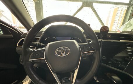 Toyota Camry, 2018 год, 2 000 000 рублей, 7 фотография