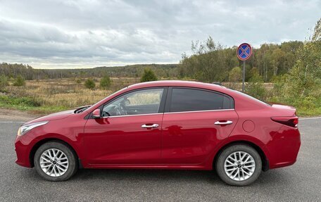 KIA Rio IV, 2018 год, 1 500 000 рублей, 2 фотография