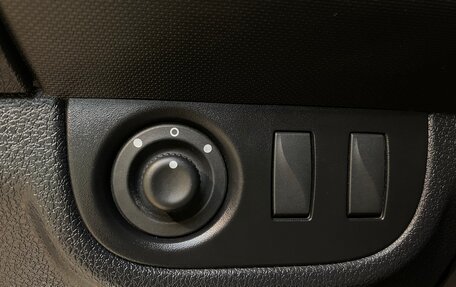 Renault Logan II, 2021 год, 1 250 000 рублей, 18 фотография