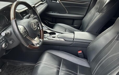 Lexus RX IV рестайлинг, 2017 год, 4 500 000 рублей, 23 фотография