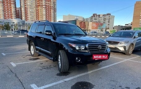 Toyota Land Cruiser 200, 2013 год, 4 200 000 рублей, 21 фотография