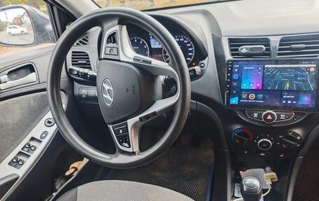 Hyundai Solaris II рестайлинг, 2013 год, 700 000 рублей, 4 фотография